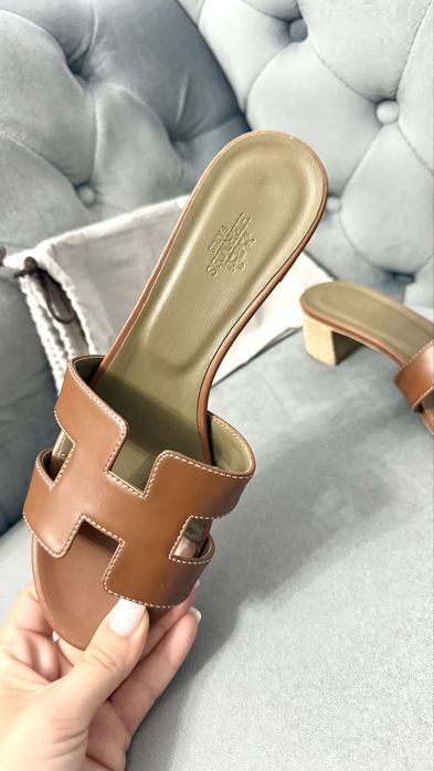 Sandale Hermes Oasis, maro, masura 38, impecabile, noi
