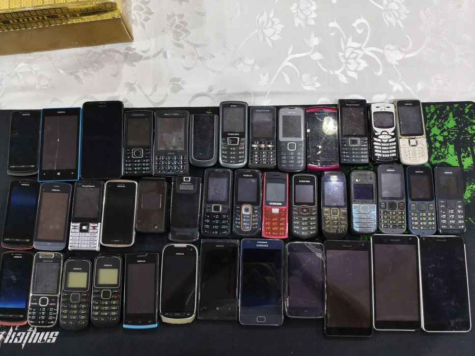 Nokia, sony ericsson