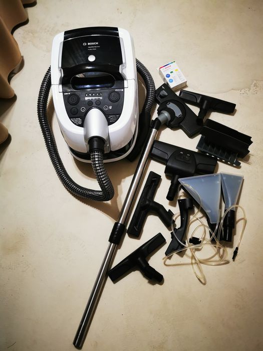 Aspirator cu spalare BOSCH BWD421PRO