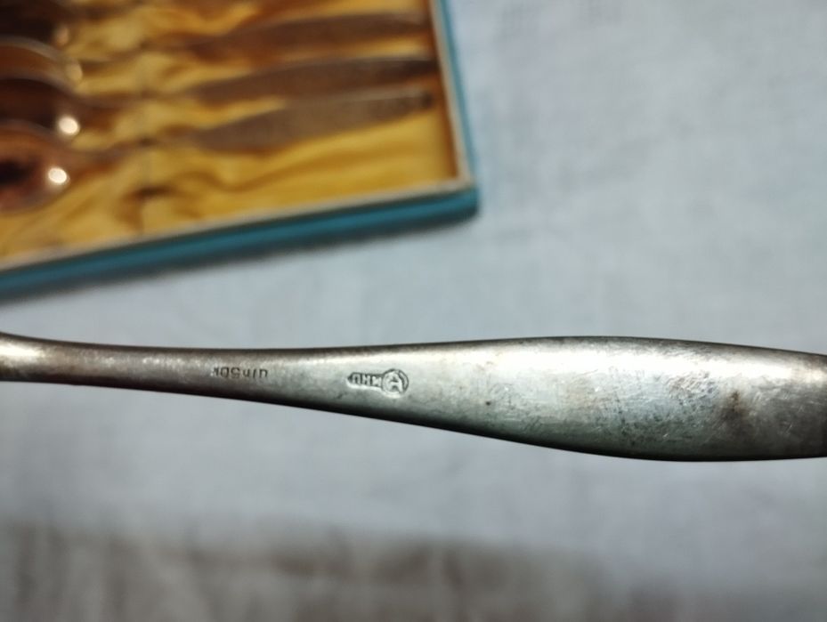 Наборы ложек и вилок