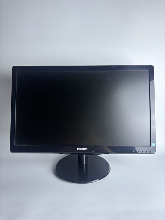 Мониторы 22 дюйма двух марок Philips и BenQ vga