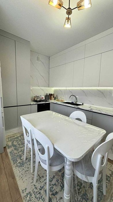 Продам 2х комн кв Батыс с современным ремонтом