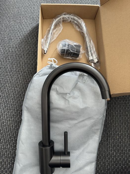 Robinet bucatarie Negru