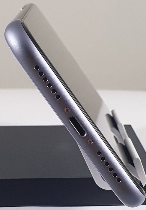 Iphone 11 64 GB, като чисто нов