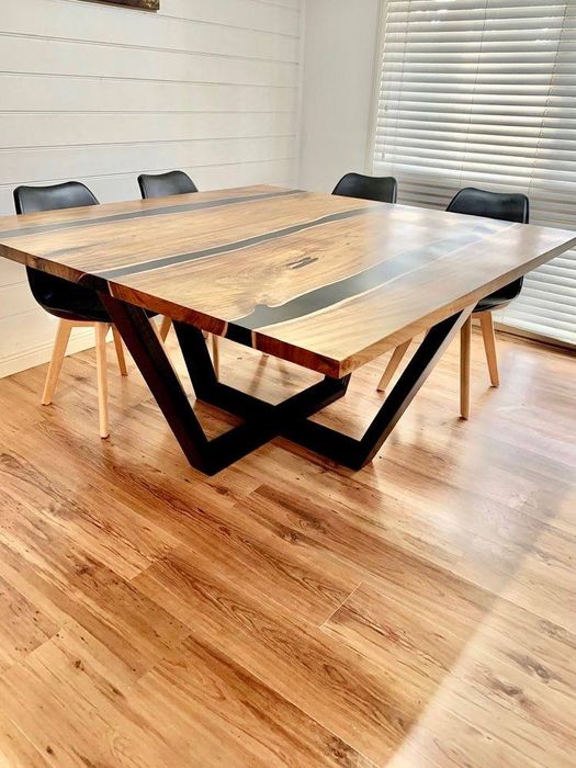 На заказ изготовления стеллажей для дома, офиса и торговых точек