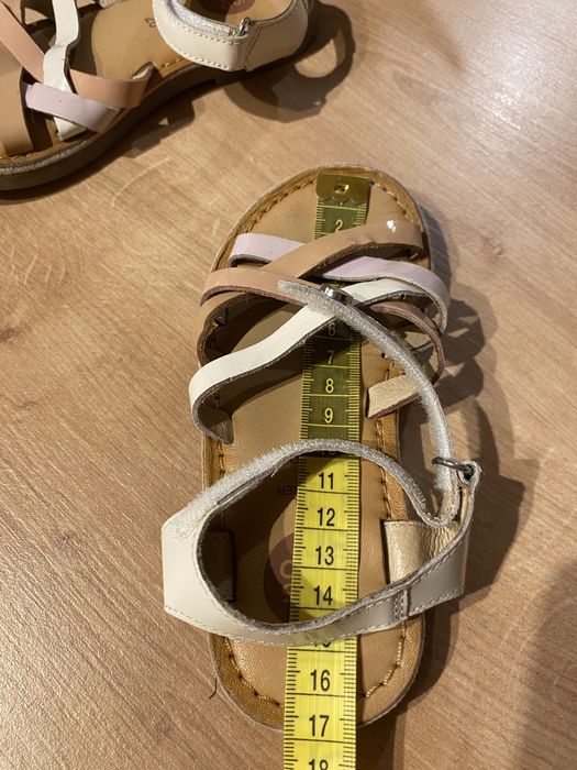 Sandale fetite din piele marime 26
