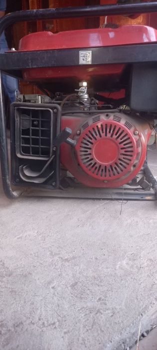 Бензиновый электро генератор