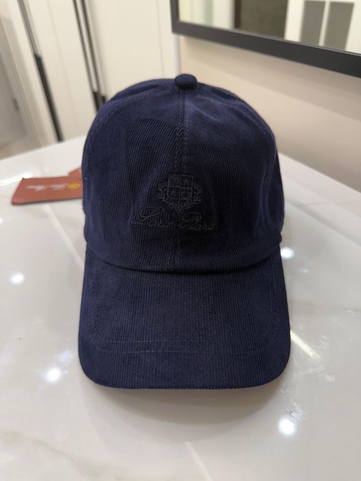 Кепки loro piana