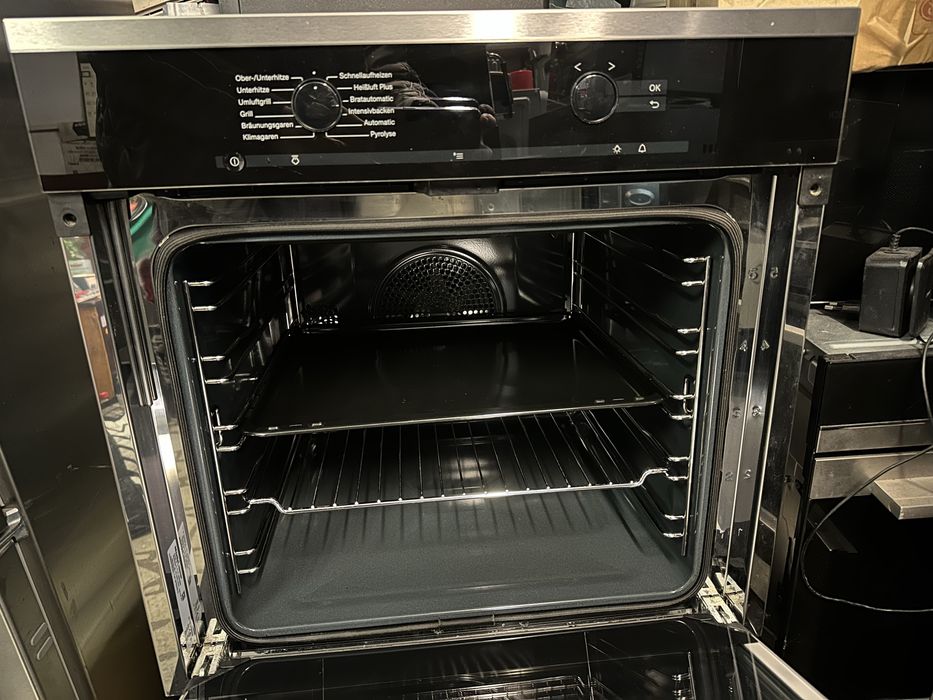 Фурна за вграждане Миеле/Miele