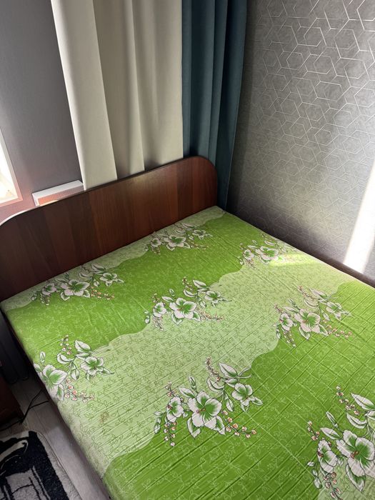 Срочно продаётся двуспальная кровать
