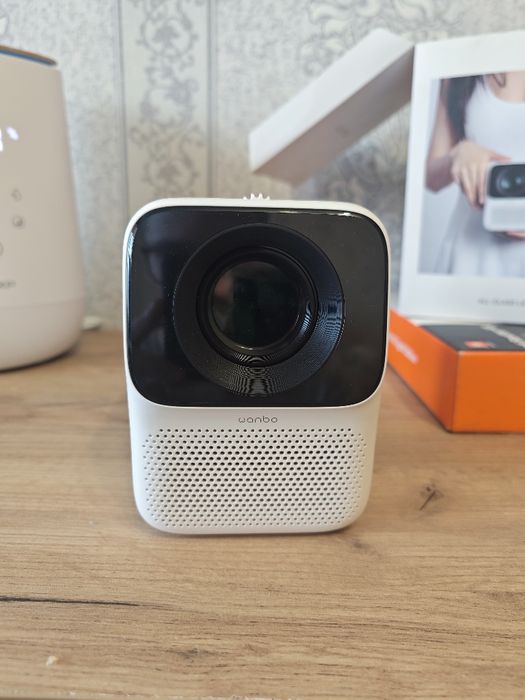 Продам домашний Проектор Wanbo