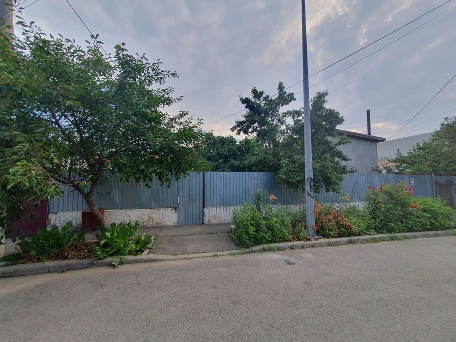 Casă + teren de vânzare în Voluntari