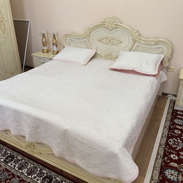 Спальный гарнитур (Италия)