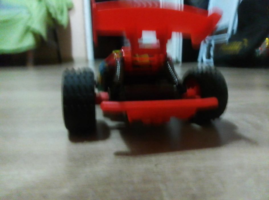 Mașină nouă cu telecomandă