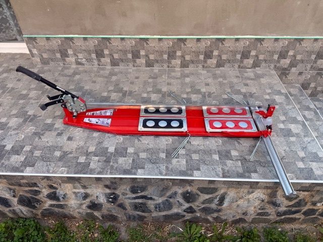 Ръчна машина за рязане на керамични плочки