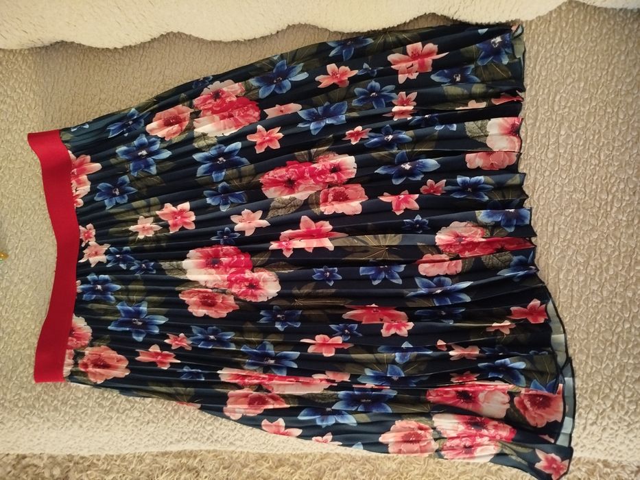 Fusta dama ,motiv floral