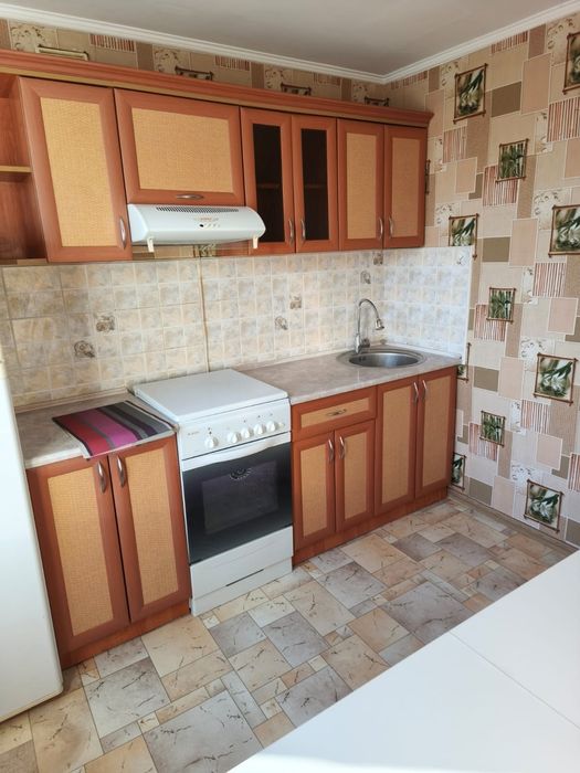Продам! 2ком.кв 4/4эт.р-он СКГУ