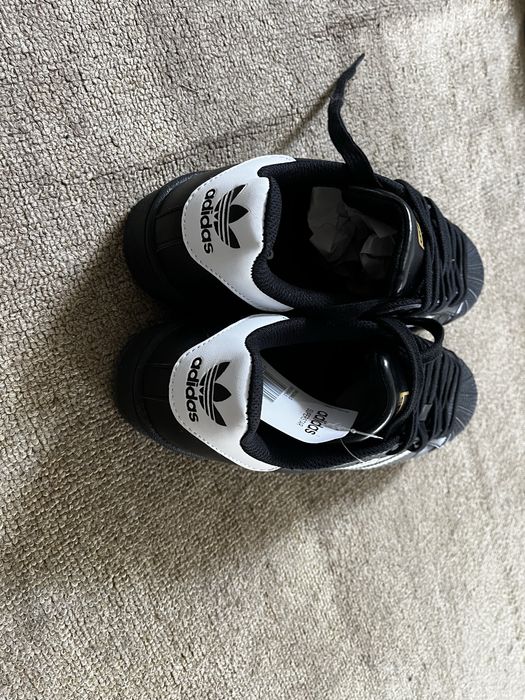 Adidas superstar