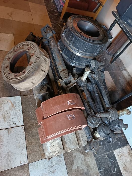 Запчасти на авто Урал