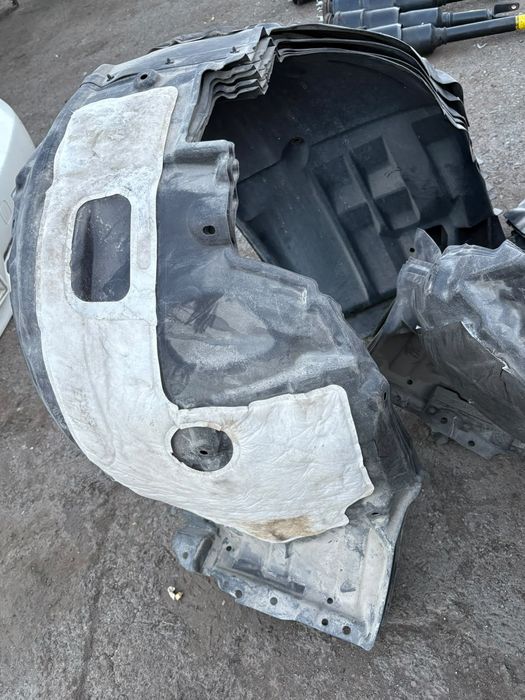 LS 460 подкрыльники