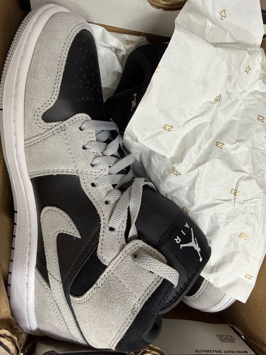 Air Jordan 1 Mid