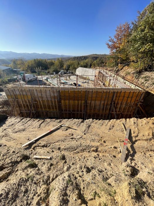 Inchiriez doka . Panouri cofrat de inchiriat , sistem complet de cofrare