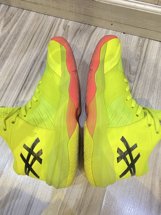 волейбольные кроссовки асикс