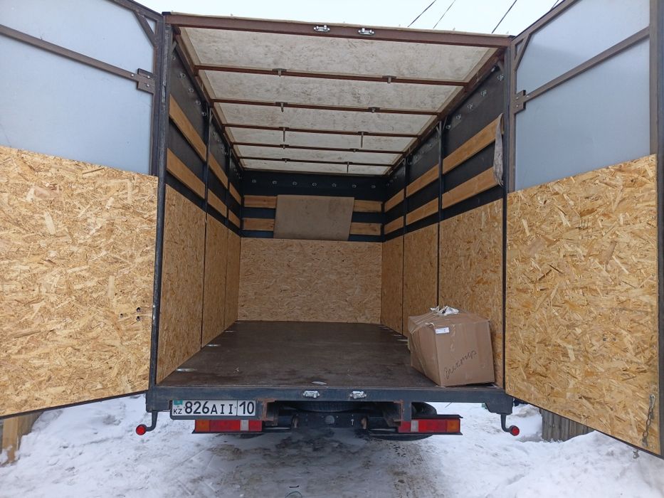 Грузоперевозки...