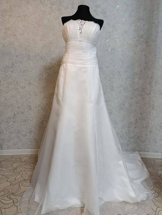 Продам новое свадебное платье.