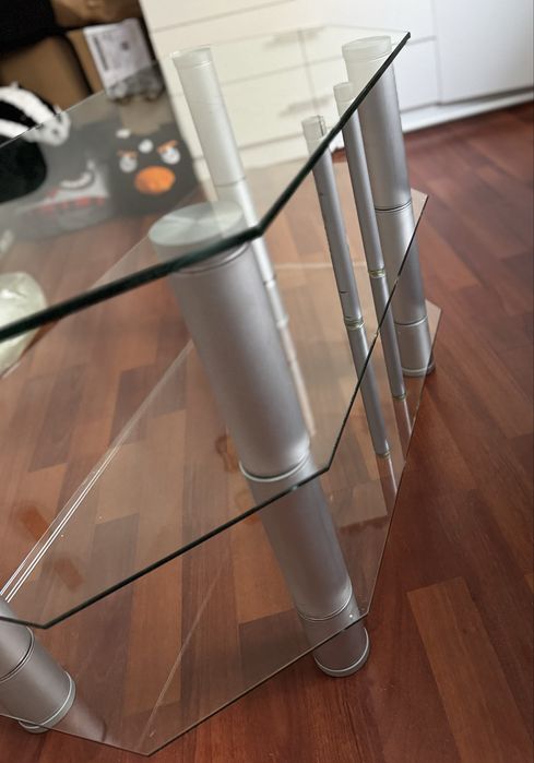 Masa din sticla groasa