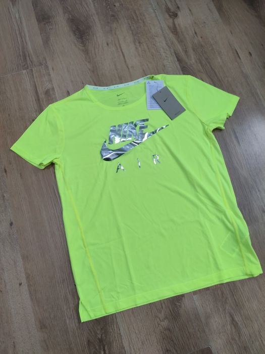Tricou dama Nike Air mărimea S