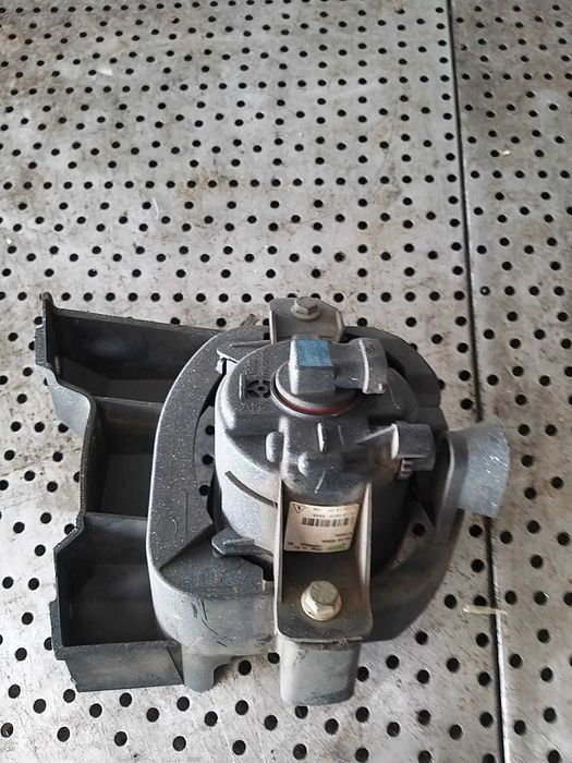 Proiector ceata dreapta nissan qashqai j10 261508992a