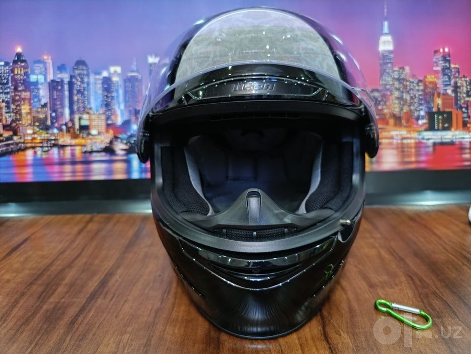 Мото шлем от американского бренда ICON airmada