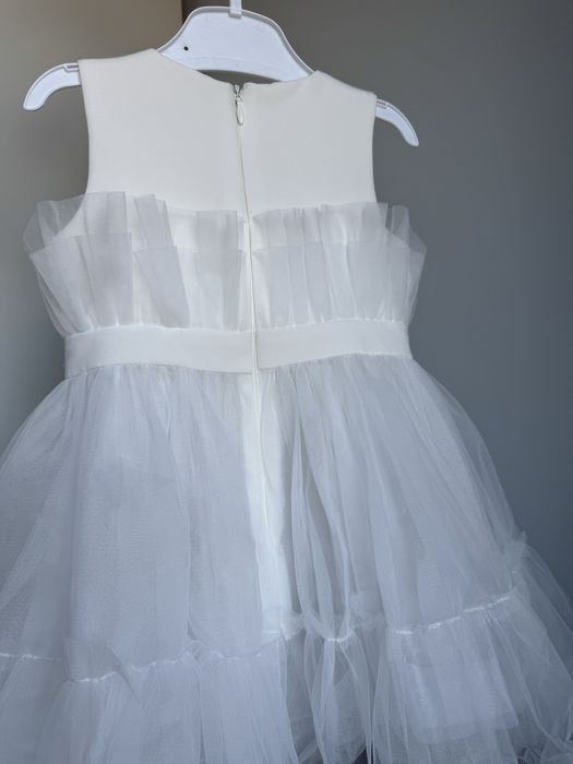 Елегантна детска рокля