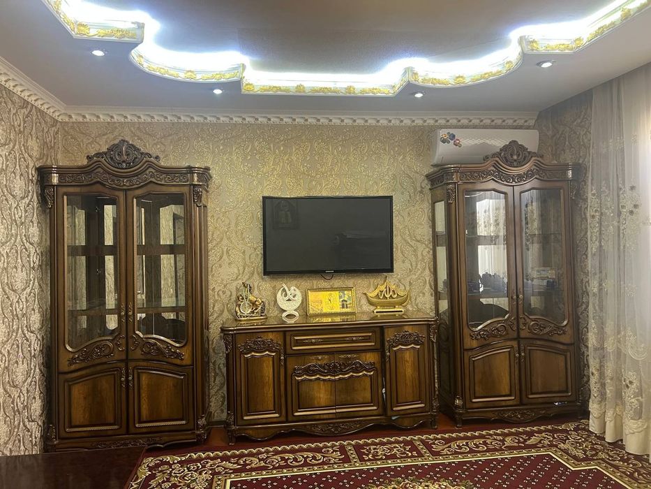 Mehmonxona uchun mebel sotiladi sifati zor va yangi