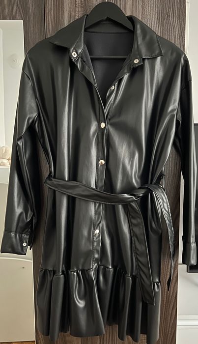 Кожена рокля LBD