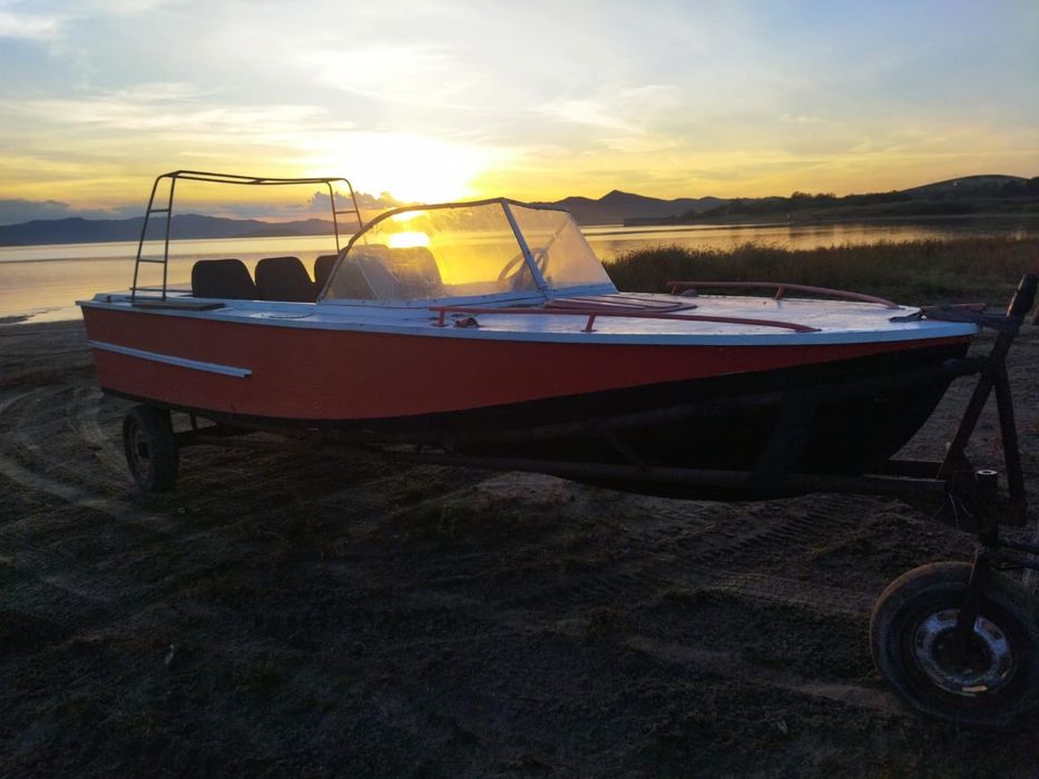 Продам катер Амур