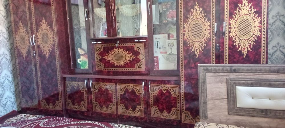 Mebel stenka holati yangi