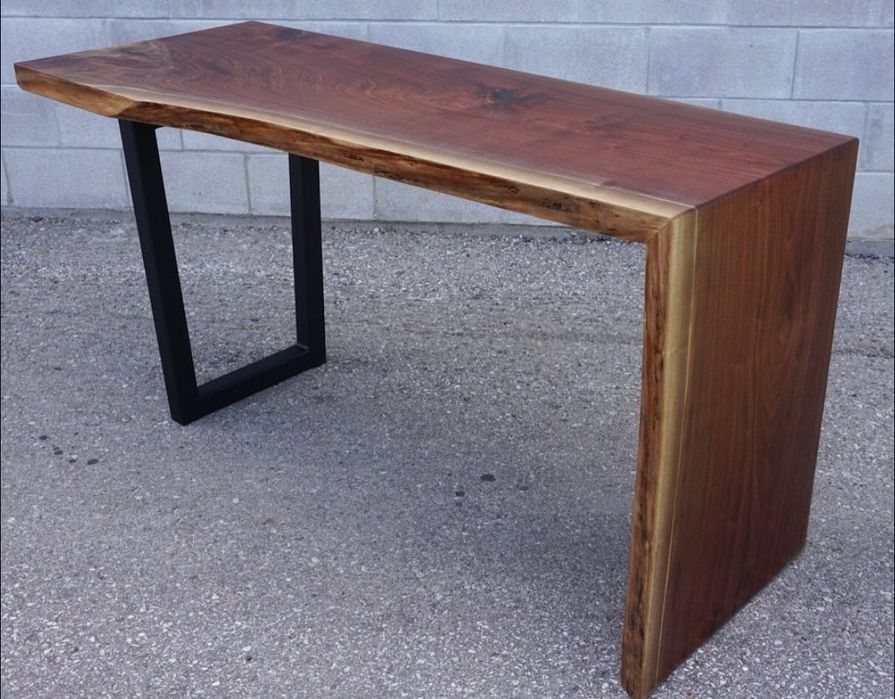 Бюро от масив и желязо