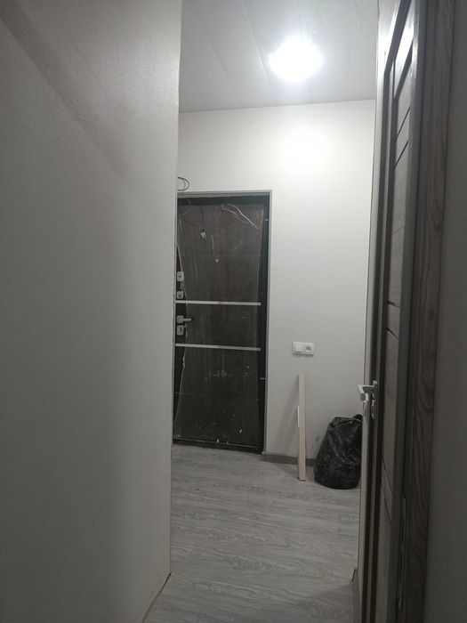 Hamma sharoitlari bor metro avtobus hammasi yaqin