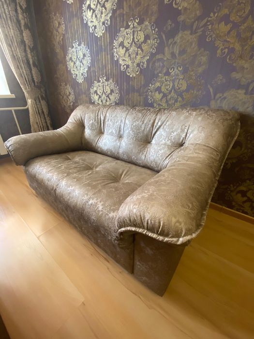 Диван и два кресла