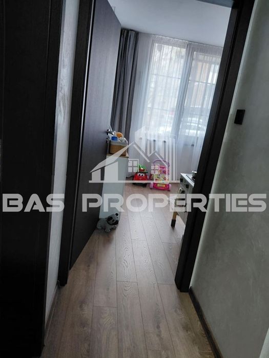 Продава се Тристаен апартамент в София, Света Троица - 68 кв.м за 2160 €/кв.м - Снимка #8