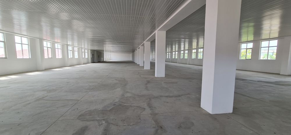 Închiriez 2000 mp - spațiu industrial/clinica/sala sport/depozitare