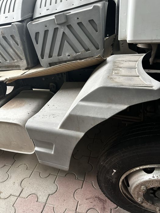 Мерседес Атего , пластик