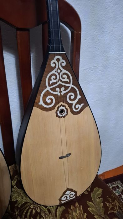 Домбыра. 48 өлшем