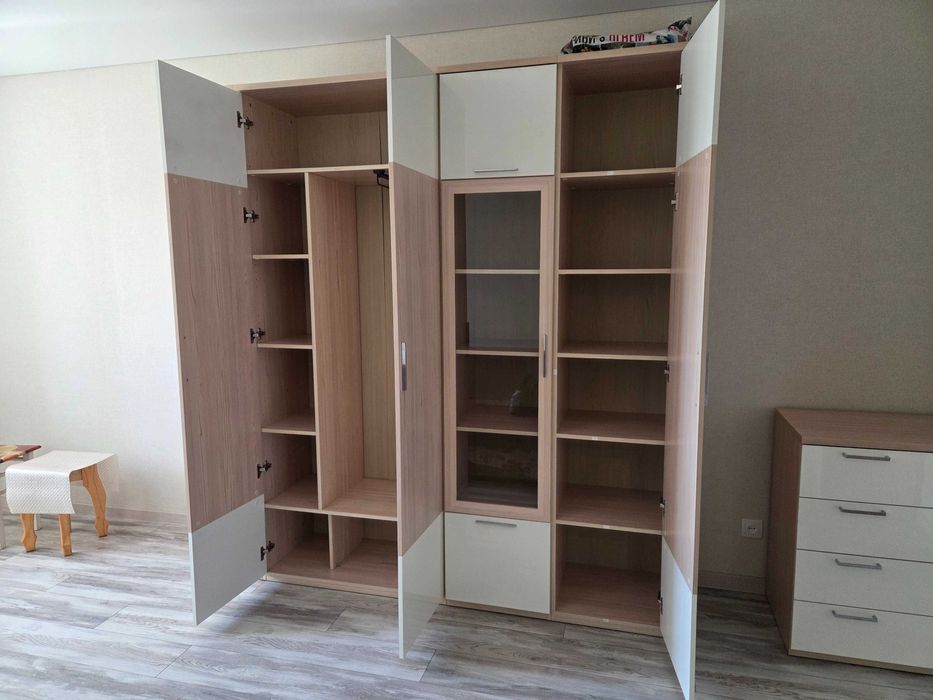 Продам стенку Шатура Rimini Ice