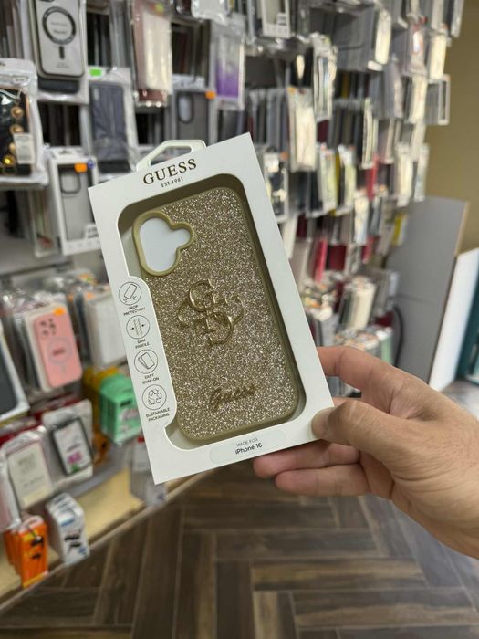 Кейс за iPhone 13 14 15 16  17  GUESS