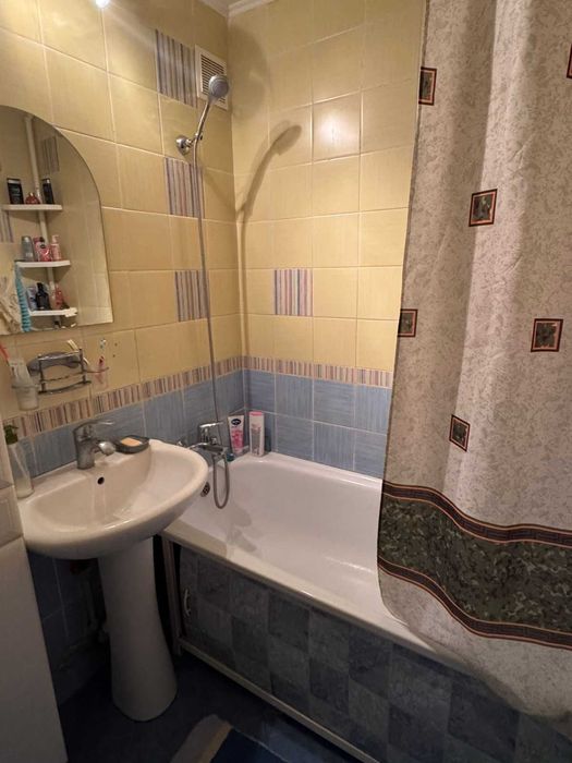 Продается 3 ком квартира район Галактики