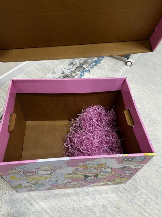 Продам коробку на др девочке