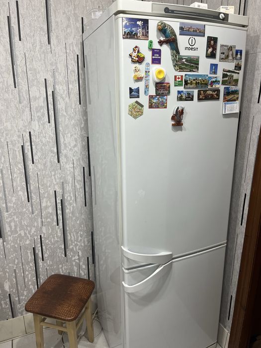 Продам холодильник